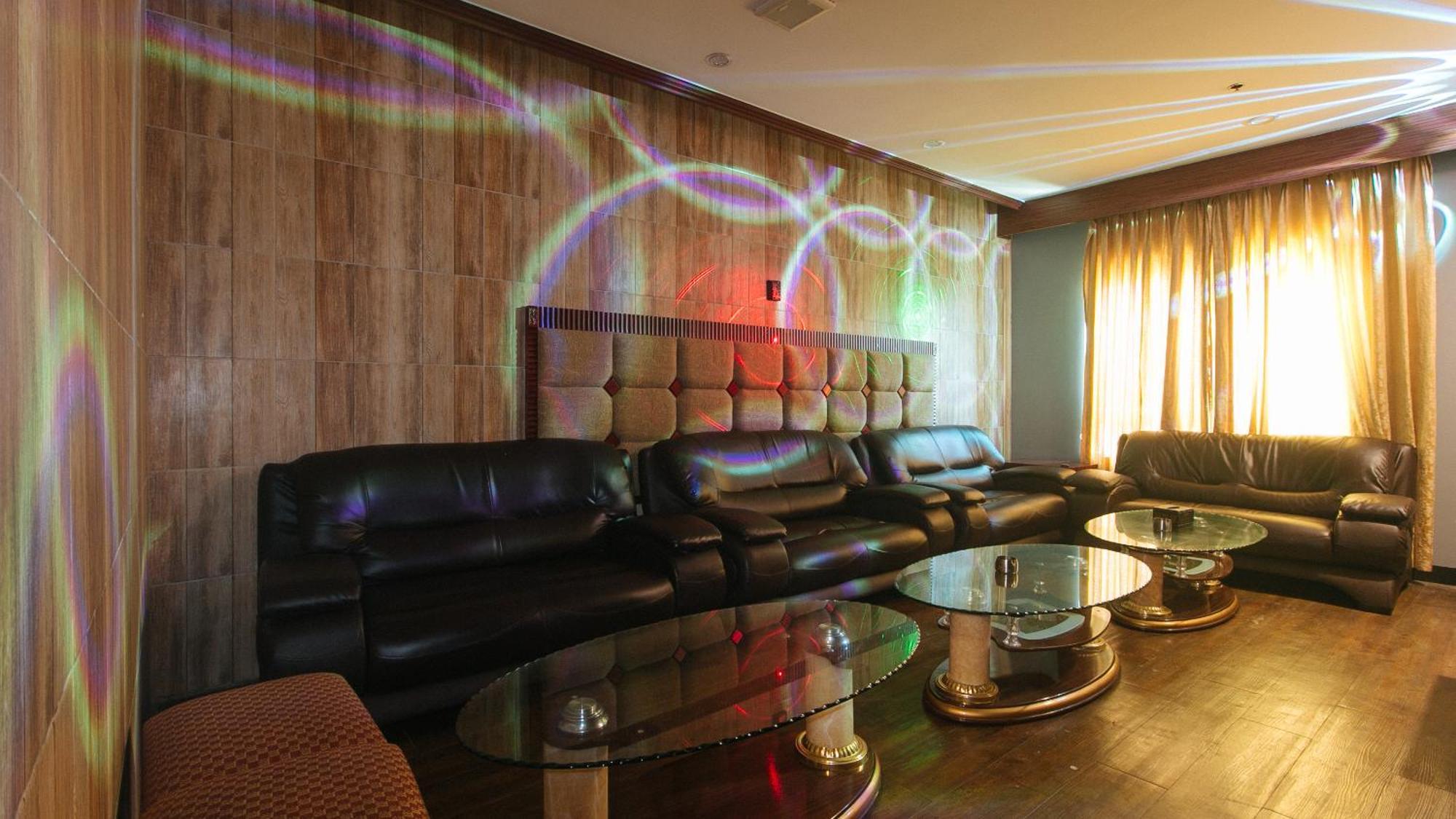 Reddoorz Premium At Jjimjbang Hotel Spa Manila Eksteriør billede
