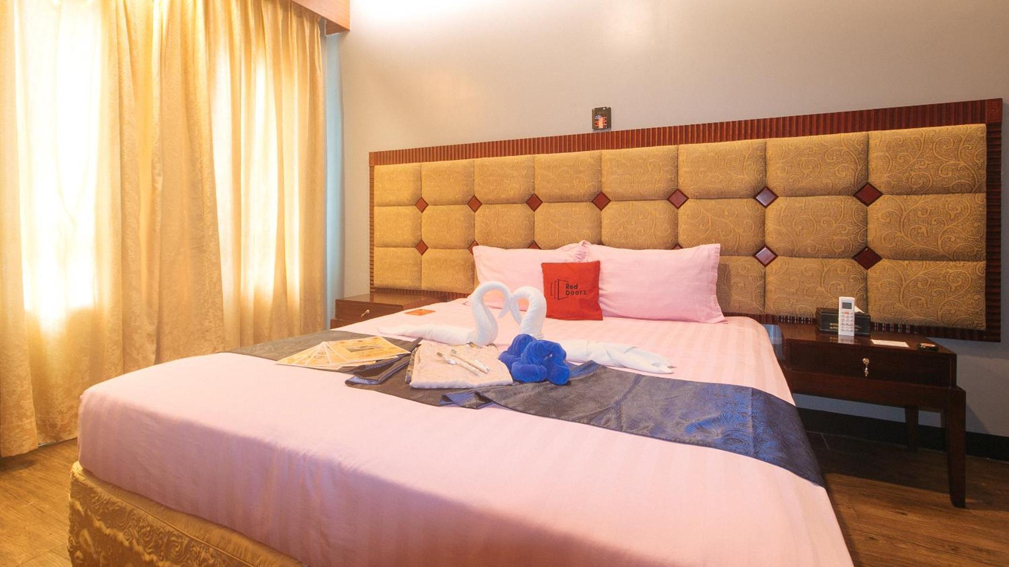 Reddoorz Premium At Jjimjbang Hotel Spa Manila Eksteriør billede
