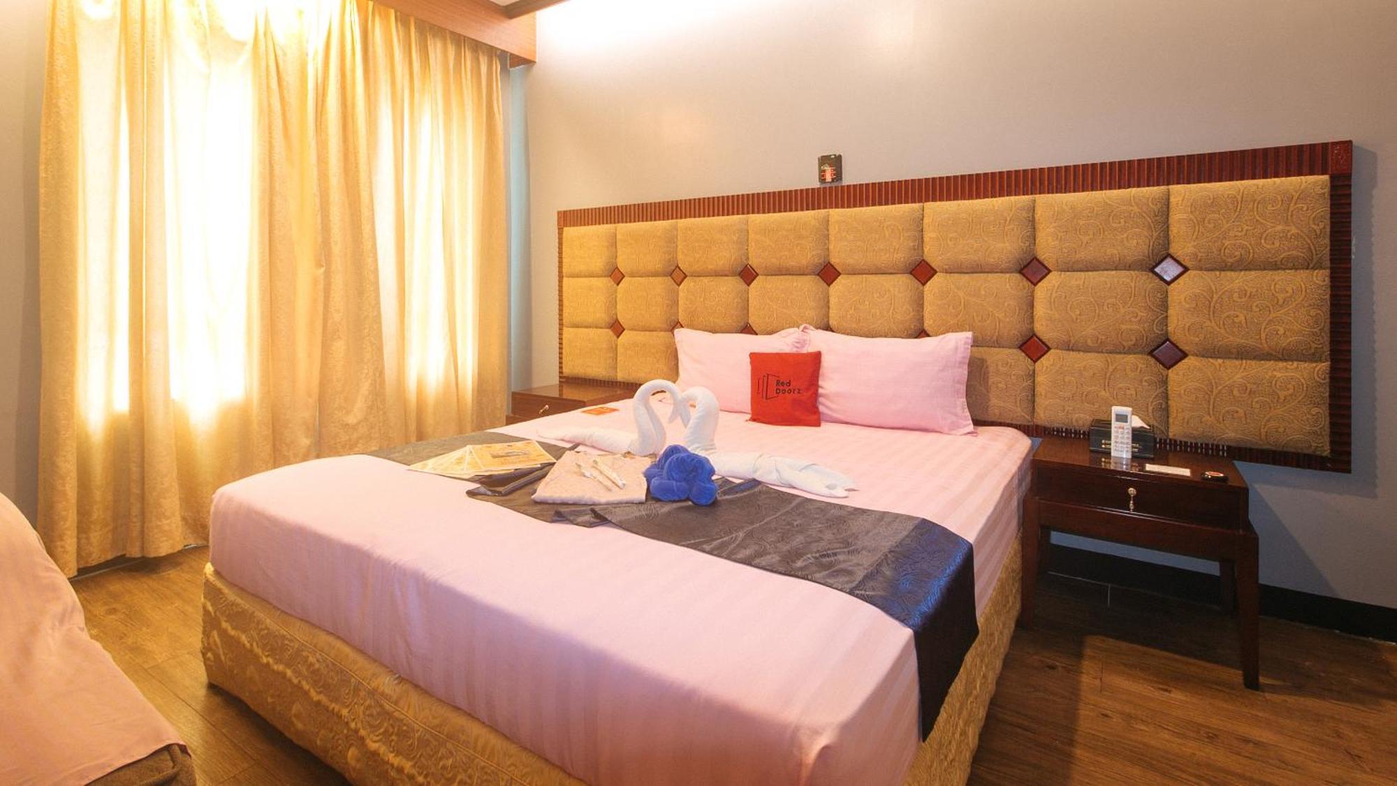 Reddoorz Premium At Jjimjbang Hotel Spa Manila Eksteriør billede