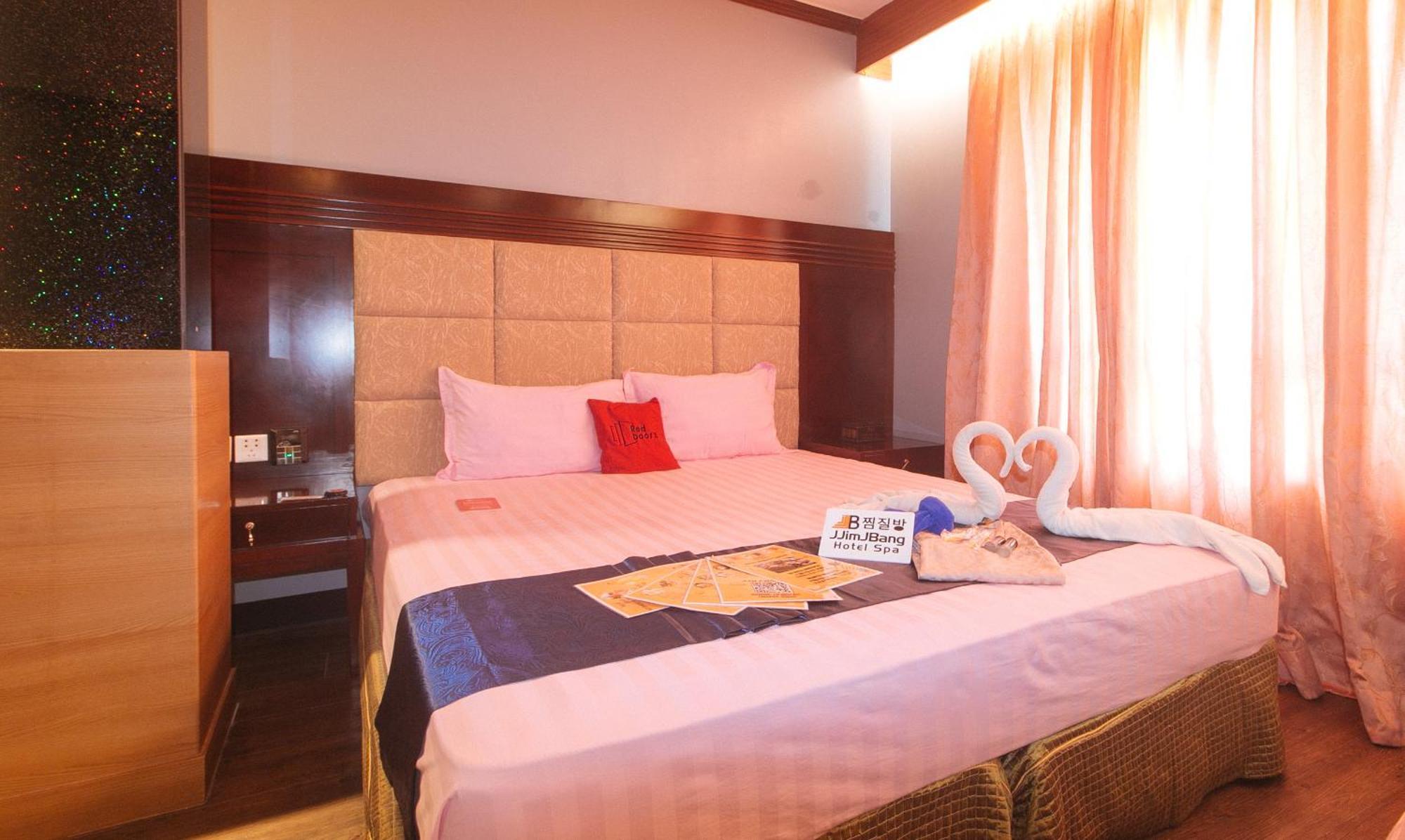 Reddoorz Premium At Jjimjbang Hotel Spa Manila Eksteriør billede