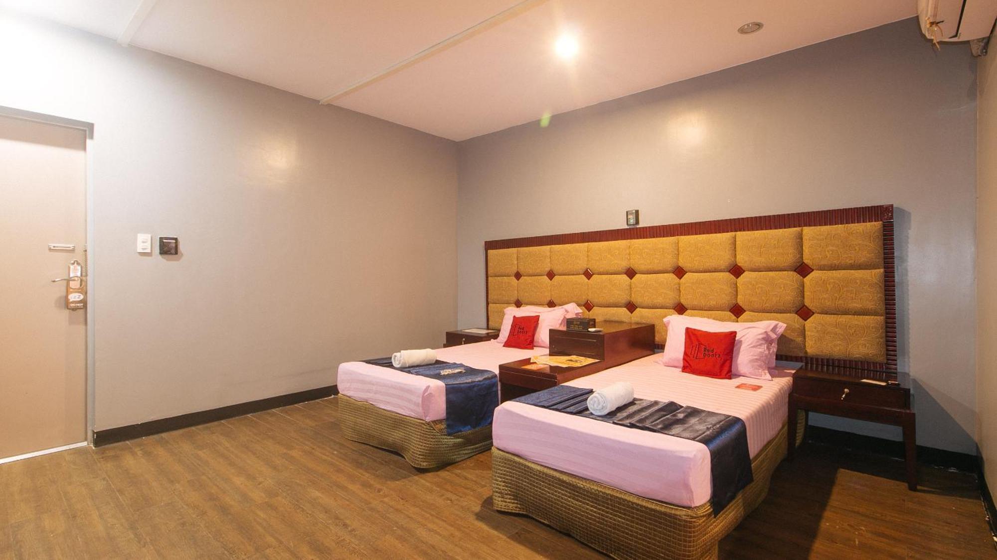 Reddoorz Premium At Jjimjbang Hotel Spa Manila Værelse billede